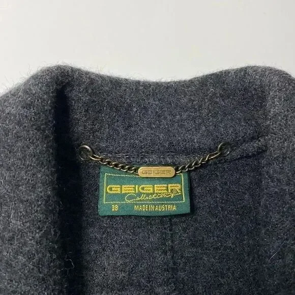 Geiger Collections Made in Austria Coat - Picture 4 of 11